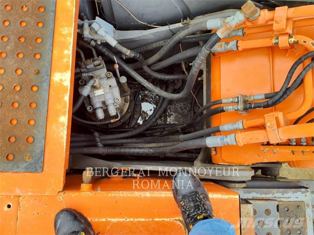 Hitachi ZX2400N-3 Bagri goseničarji