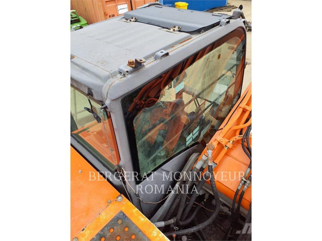 Hitachi ZX2400N-3 Bagri goseničarji