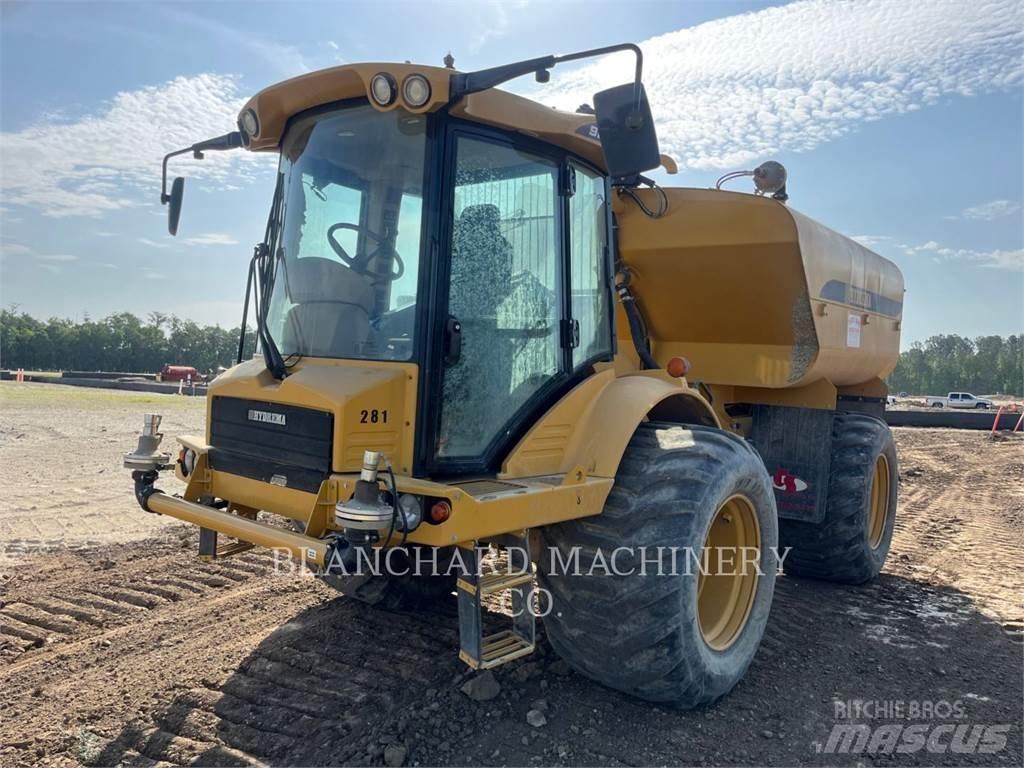 Hydrema 912HM Tovornjaki cisterne