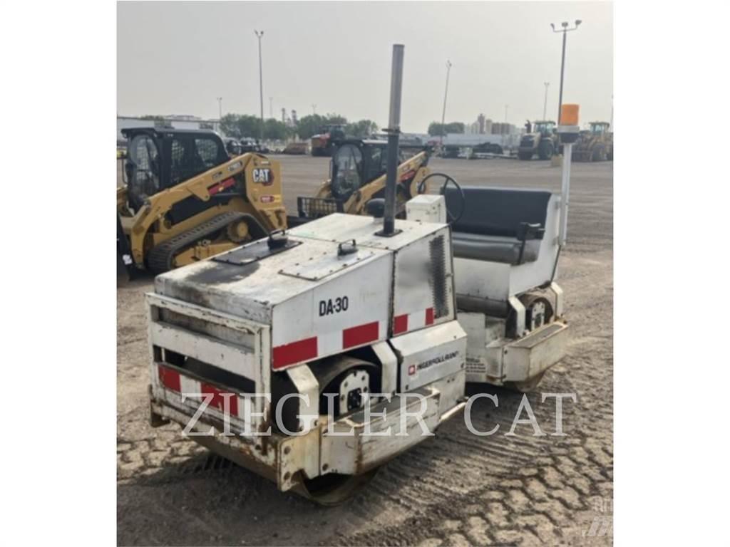 Ingersoll Rand DA30 Kompaktorji tal