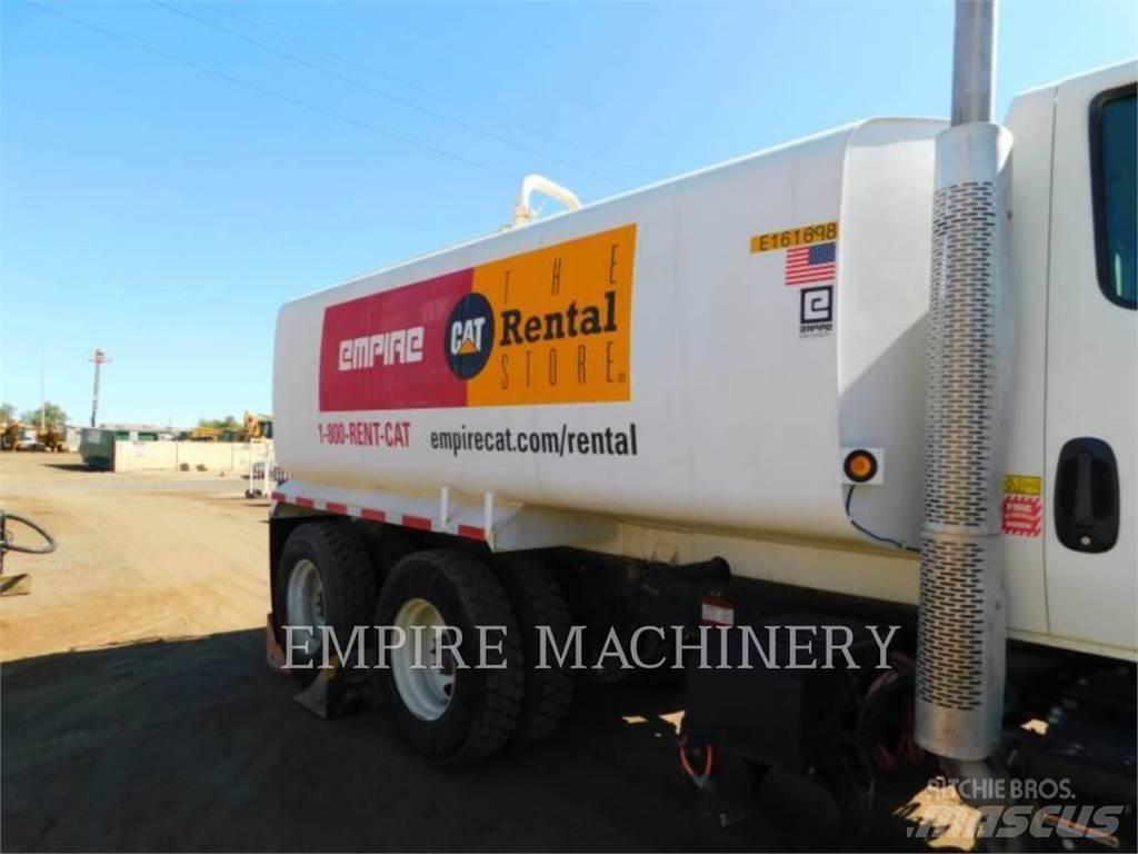 International 4K TRUCK Tovornjaki cisterne
