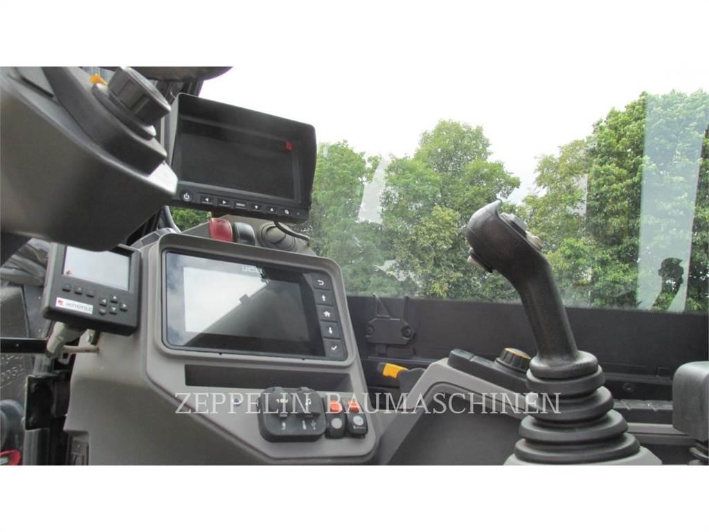 JCB 110W Bagri na kolesih