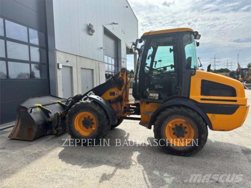 JCB 409 Kolesni nakladalci