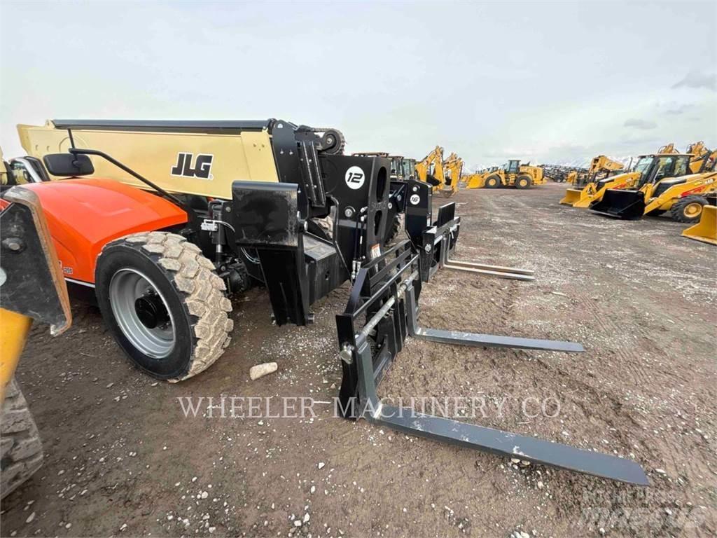 JLG 1255 Teleskopski viličarji