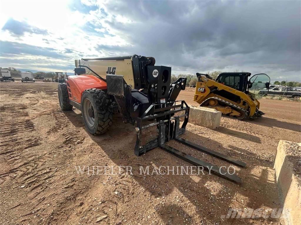JLG 1255 Teleskopski viličarji