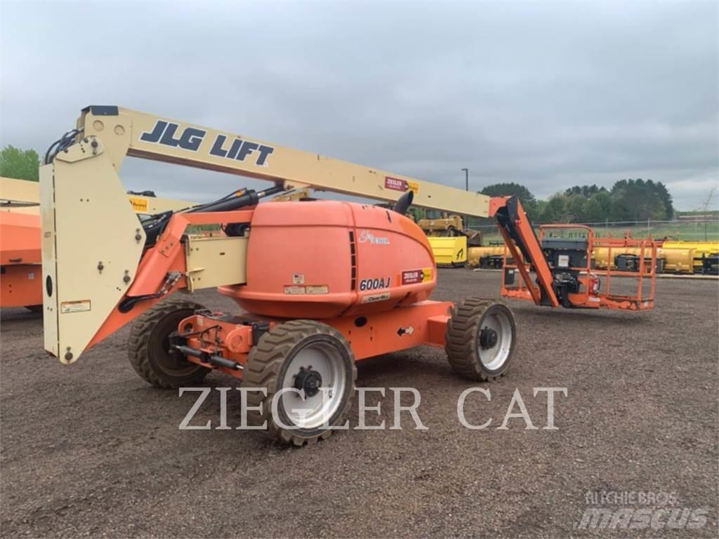 JLG 600AJ Zglobne dvižne ploščadi