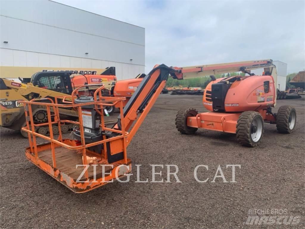 JLG 600AJ Zglobne dvižne ploščadi