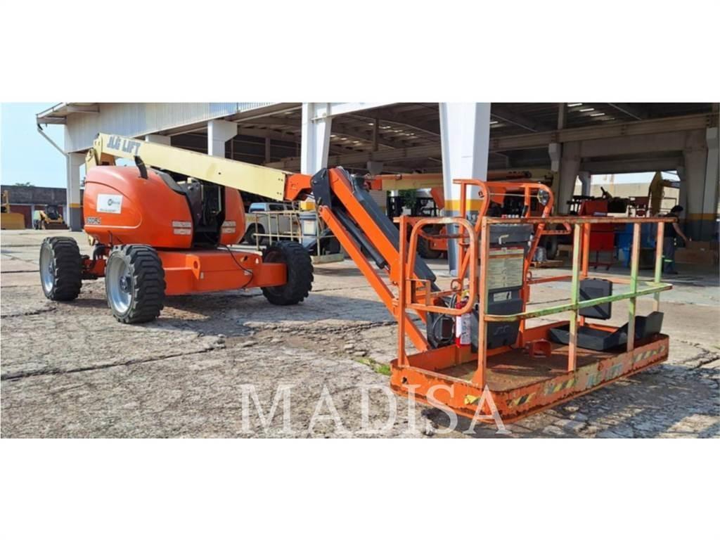 JLG 600AJ Zglobne dvižne ploščadi