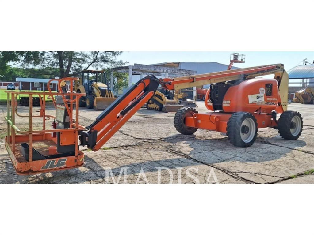 JLG 600AJ Zglobne dvižne ploščadi