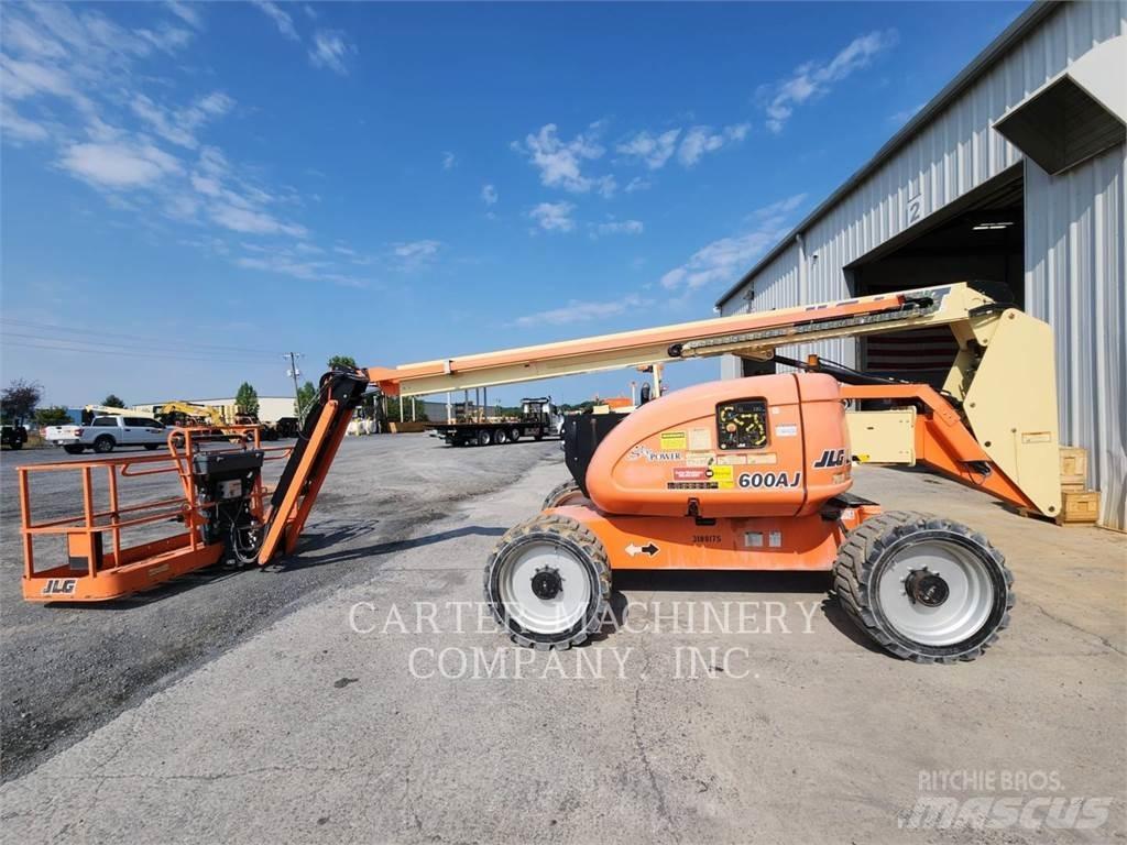JLG 600AJ Zglobne dvižne ploščadi
