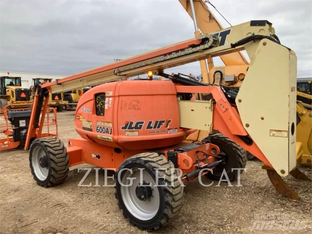 JLG 600AJ Zglobne dvižne ploščadi