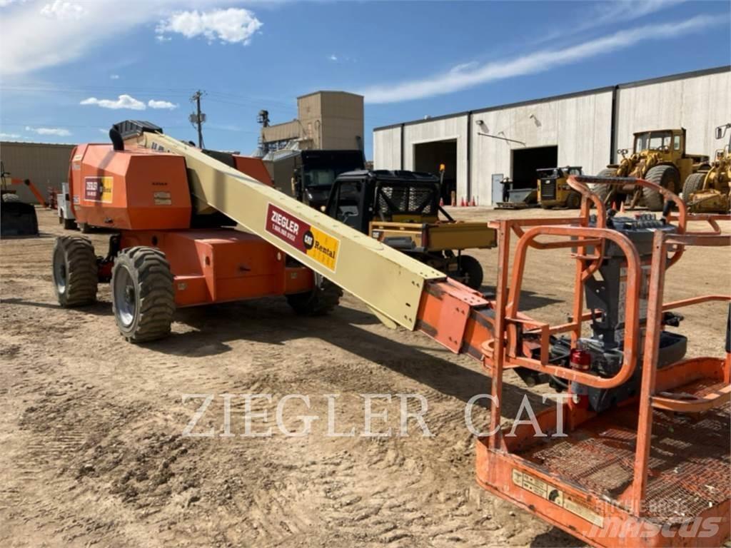 JLG 600S Zglobne dvižne ploščadi