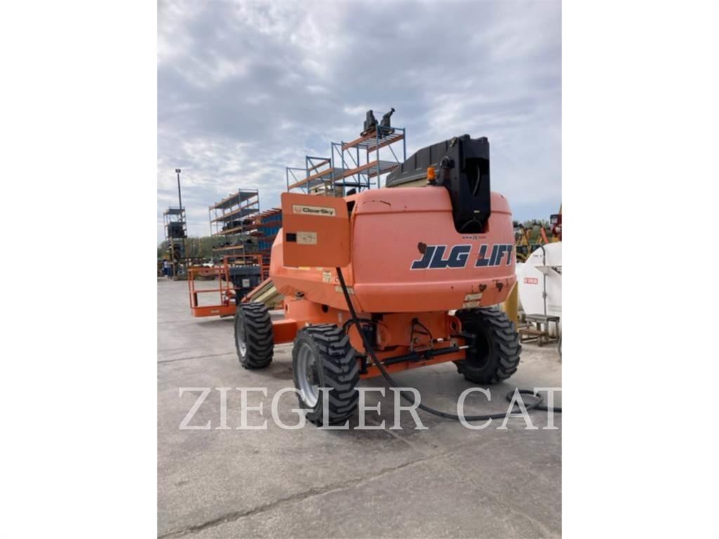 JLG 600S Zglobne dvižne ploščadi
