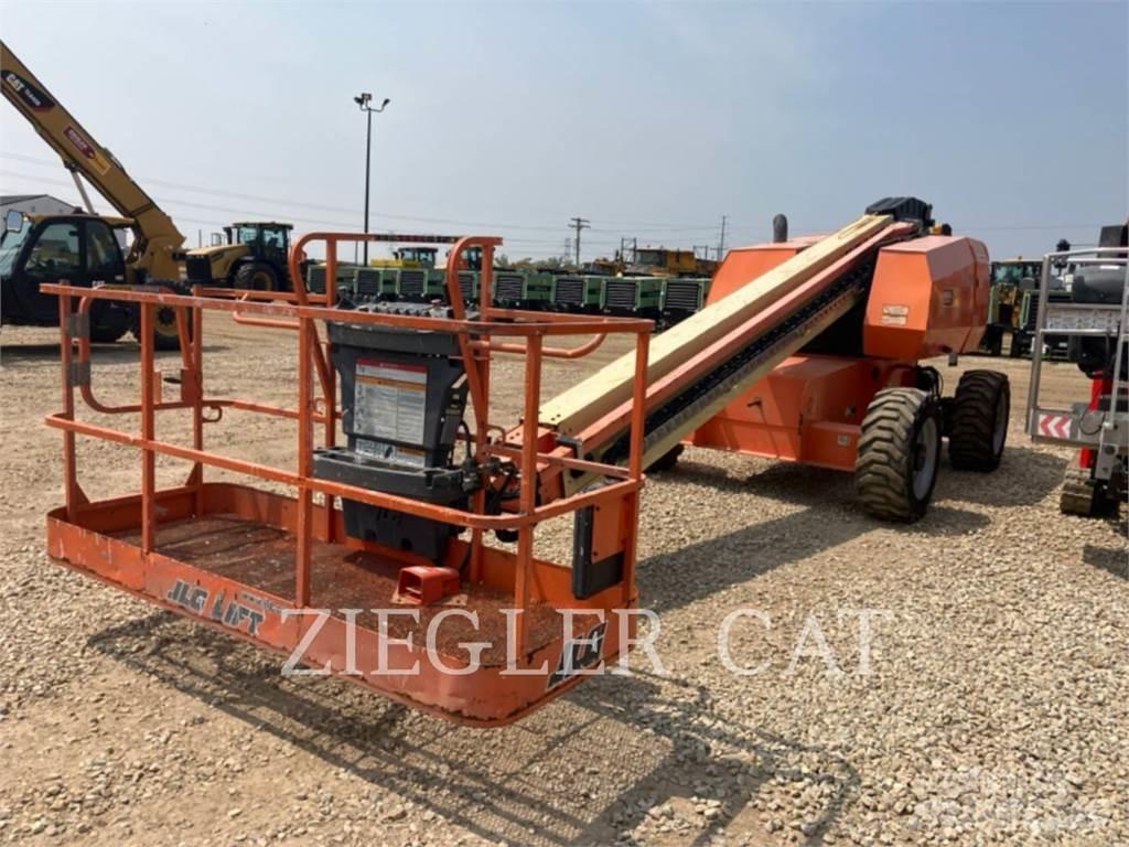 JLG 600S Zglobne dvižne ploščadi
