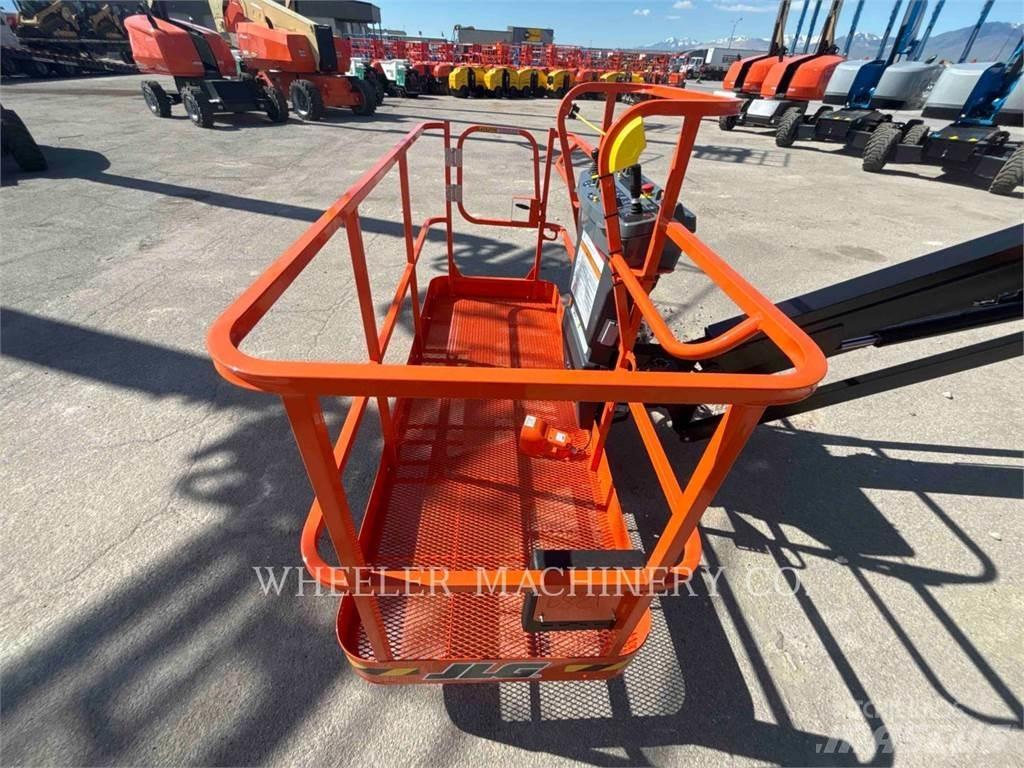 JLG 660SJ Zglobne dvižne ploščadi