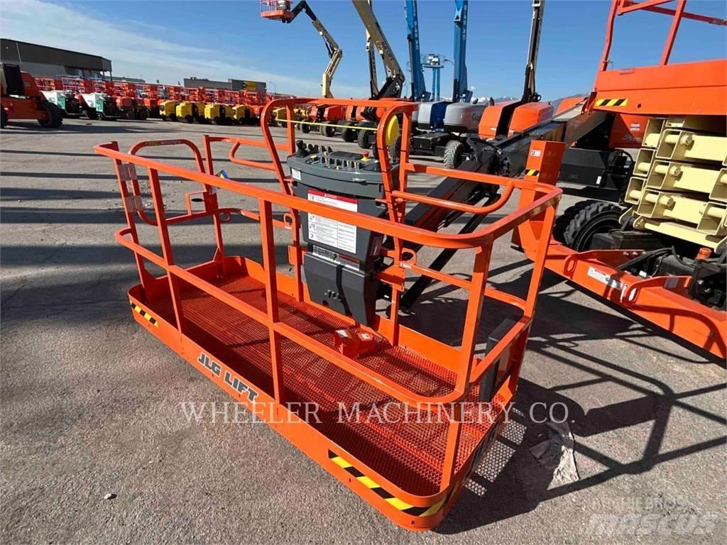 JLG 660SJ Zglobne dvižne ploščadi