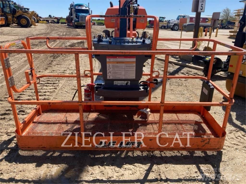 JLG 660SJ Zglobne dvižne ploščadi