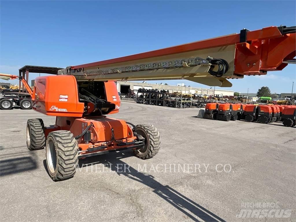 JLG 660SJ SP Zglobne dvižne ploščadi