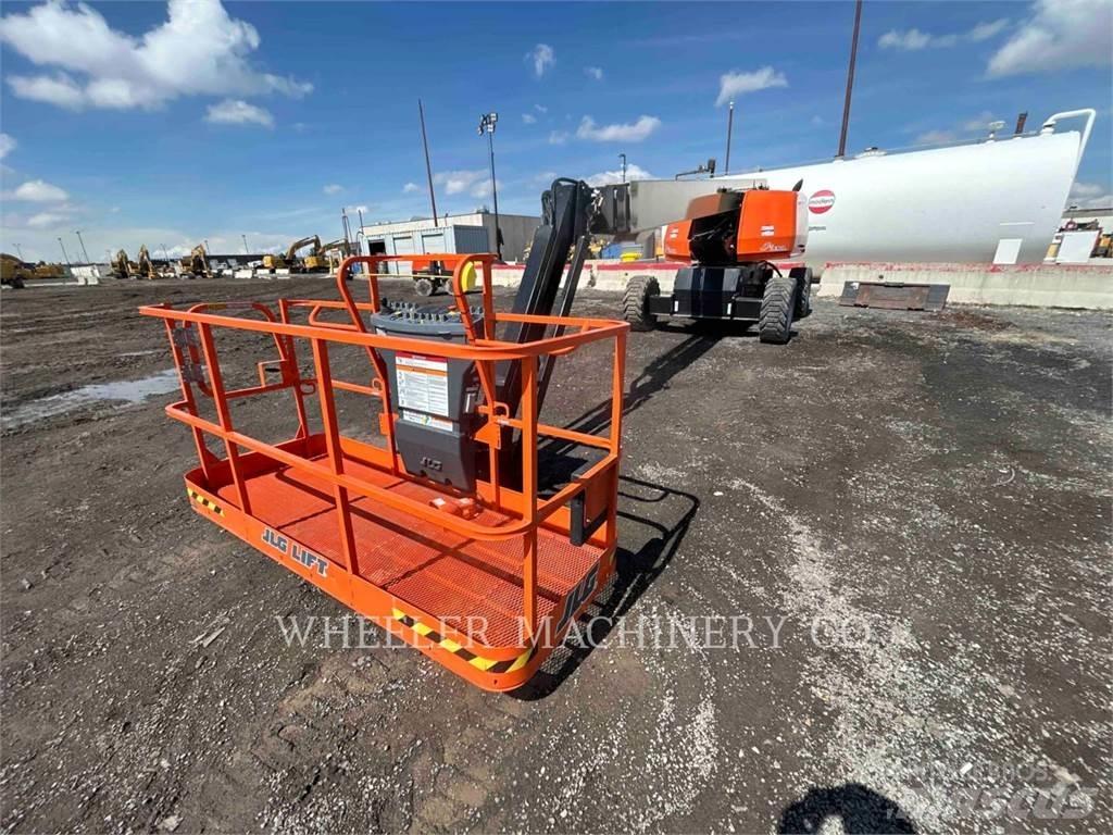 JLG 660SJ SP Zglobne dvižne ploščadi