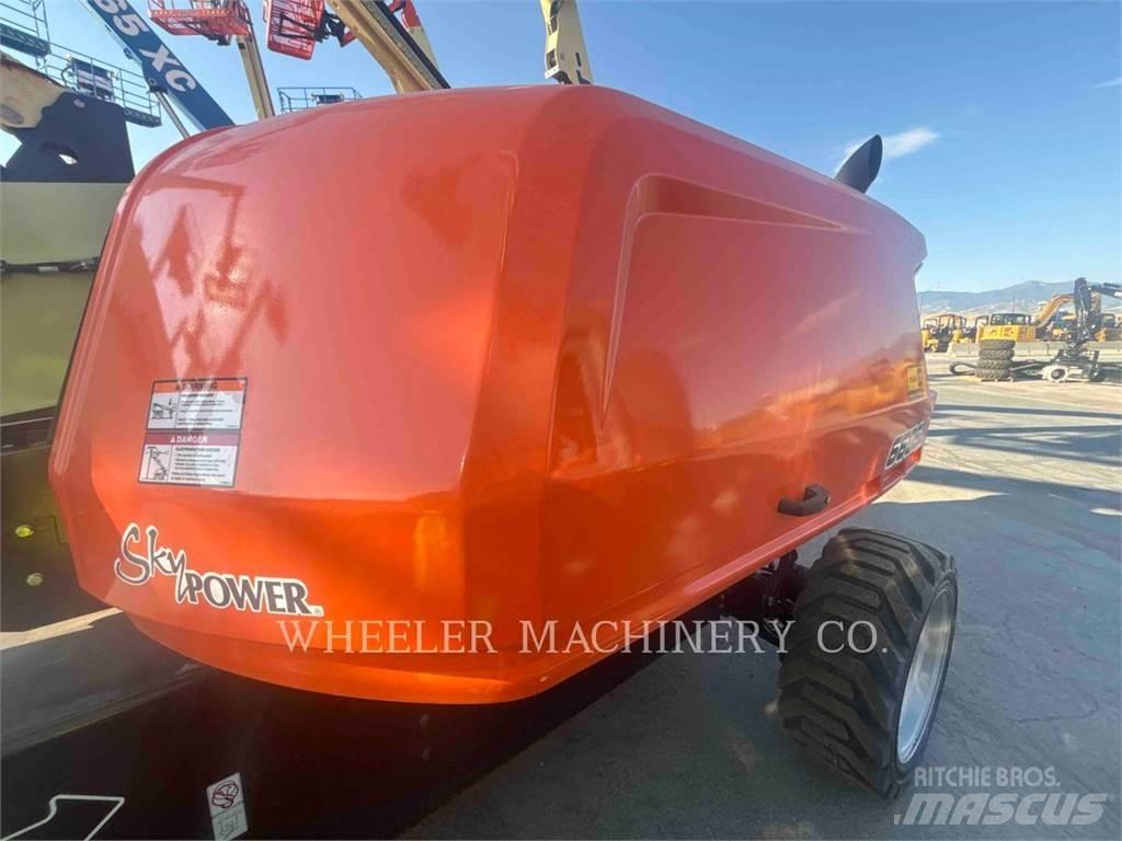 JLG 660SJ SP Zglobne dvižne ploščadi