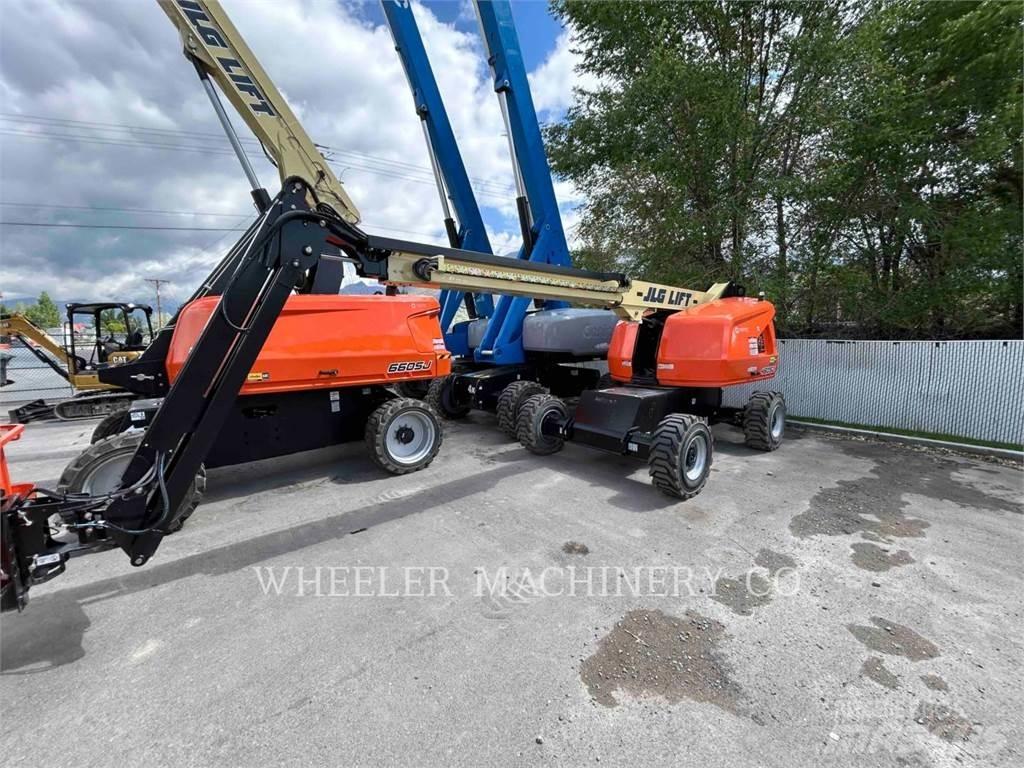 JLG 660SJ SP Zglobne dvižne ploščadi