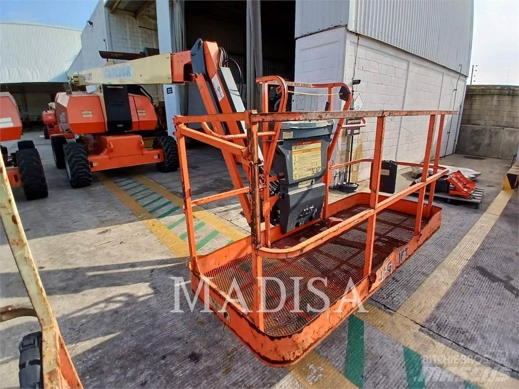 JLG 800 AJ Zglobne dvižne ploščadi