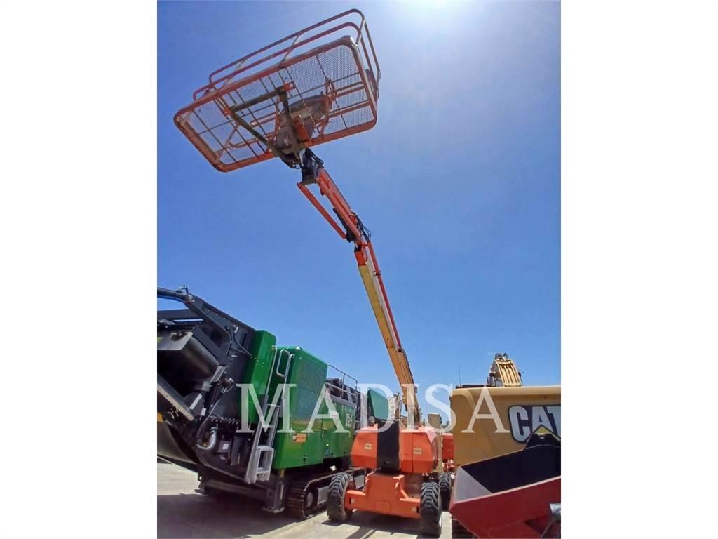 JLG 800 AJ Zglobne dvižne ploščadi