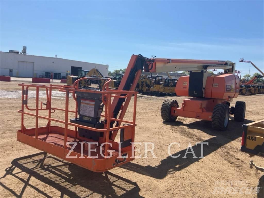 JLG 800AJ Zglobne dvižne ploščadi