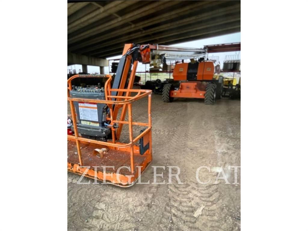 JLG 860SJ Zglobne dvižne ploščadi
