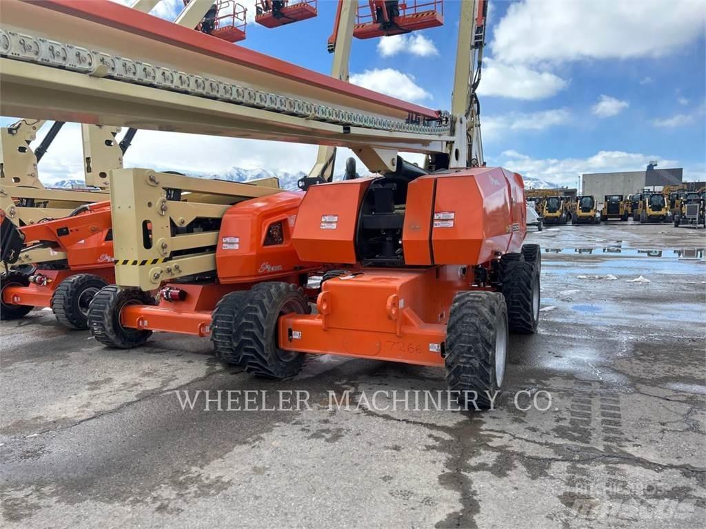 JLG 860SJ SP Zglobne dvižne ploščadi