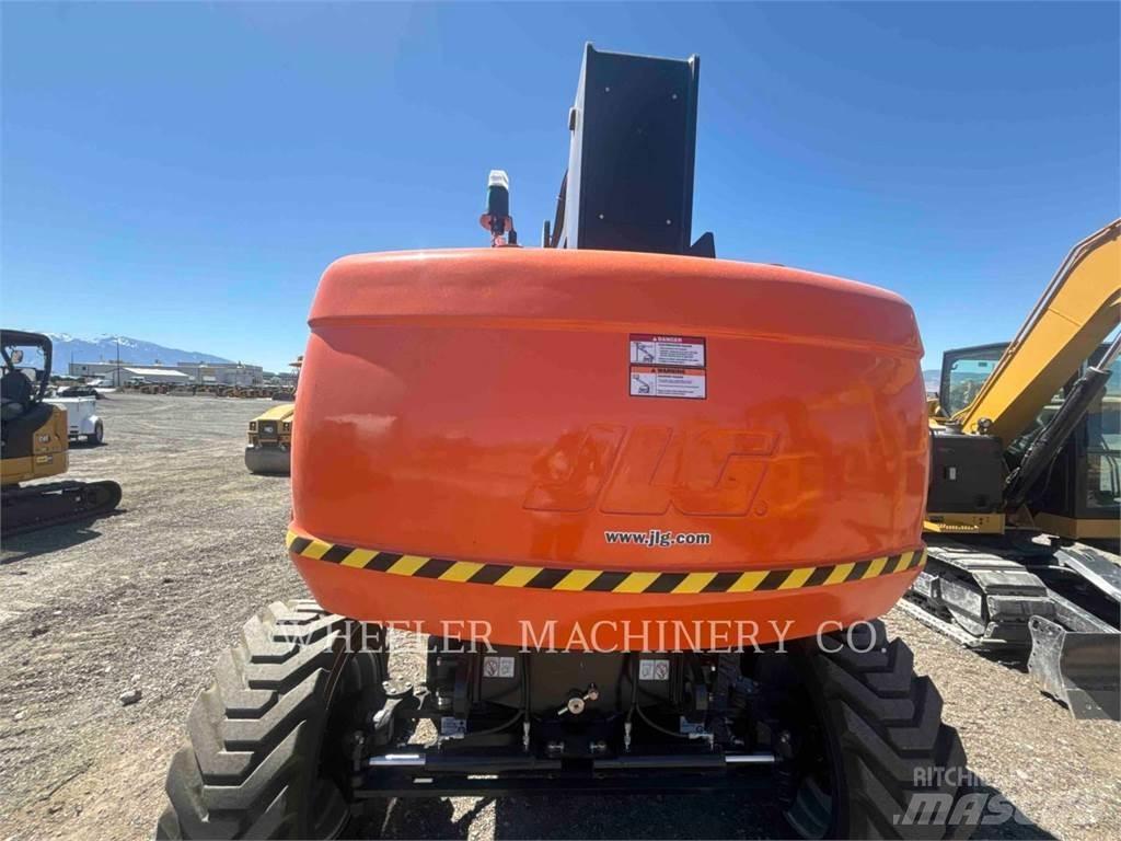 JLG 860SJ SP Zglobne dvižne ploščadi