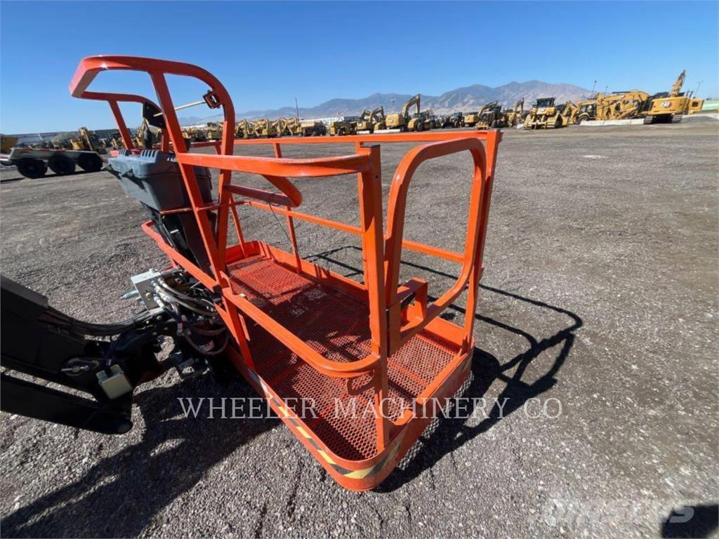 JLG 860SJ SP Zglobne dvižne ploščadi