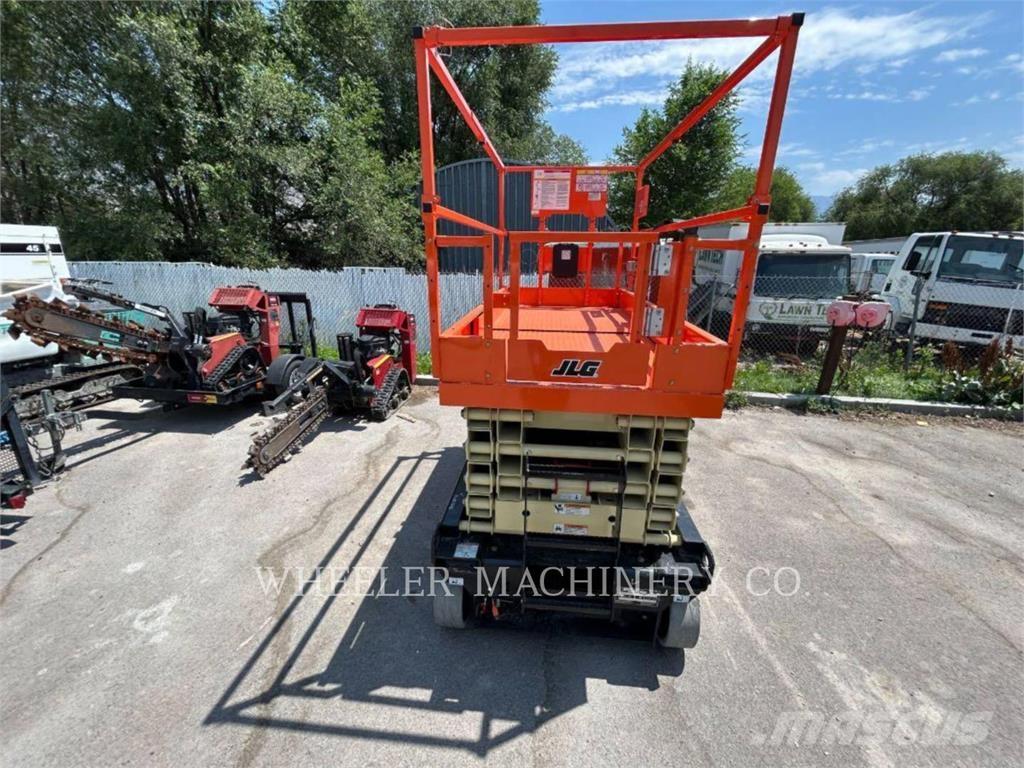 JLG ES3246 Škarjaste dvižne ploščadi