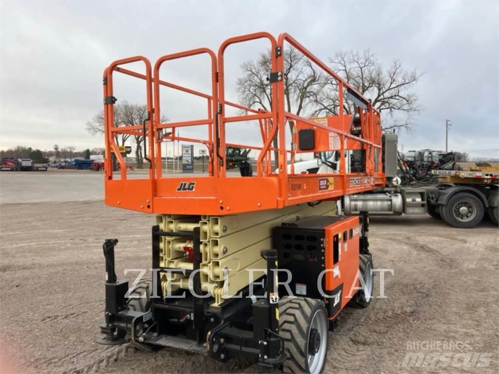 JLG RT4069 Škarjaste dvižne ploščadi