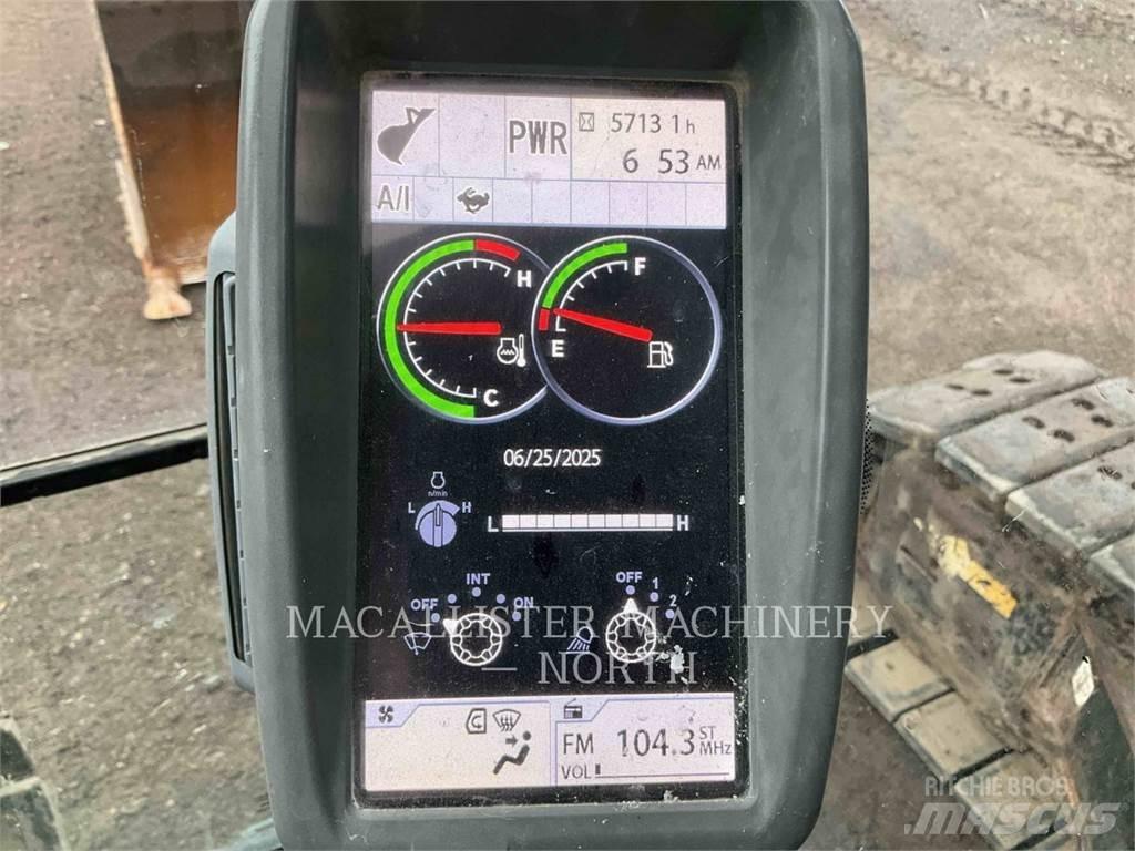 John Deere 210G Bagri goseničarji