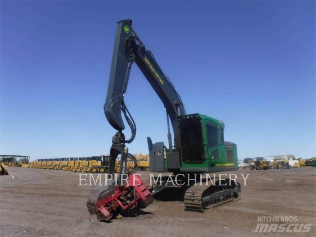 John Deere 2154G Bagri goseničarji