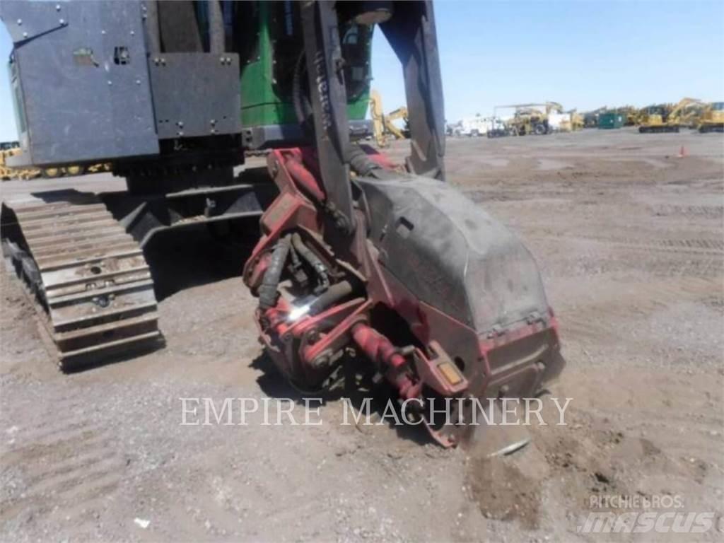 John Deere 2154G Bagri goseničarji