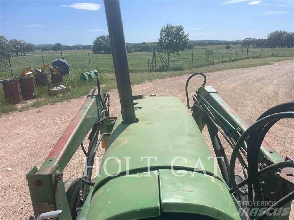 John Deere 2355 Traktorji