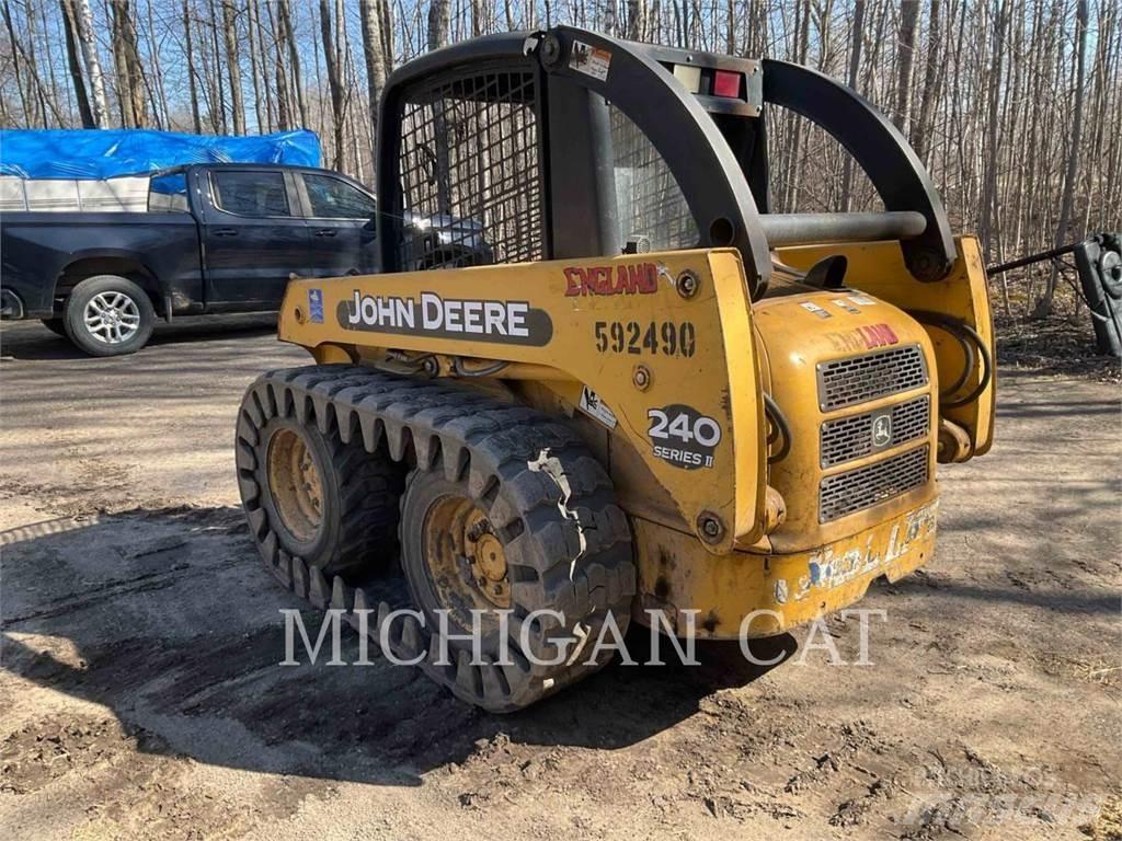 John Deere 240 Skid steer mini nakladalci