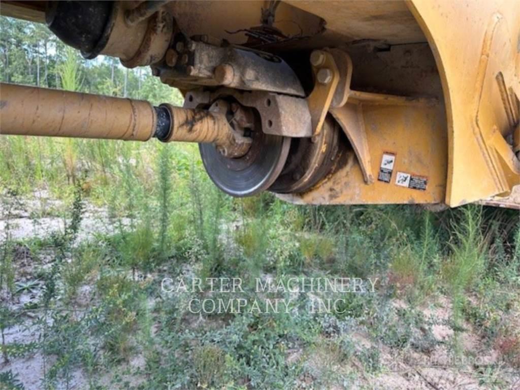 John Deere 300D Zglobni demperji