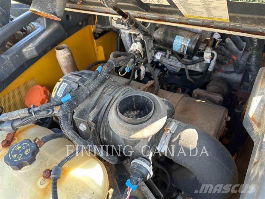 John Deere 324G Skid steer mini nakladalci