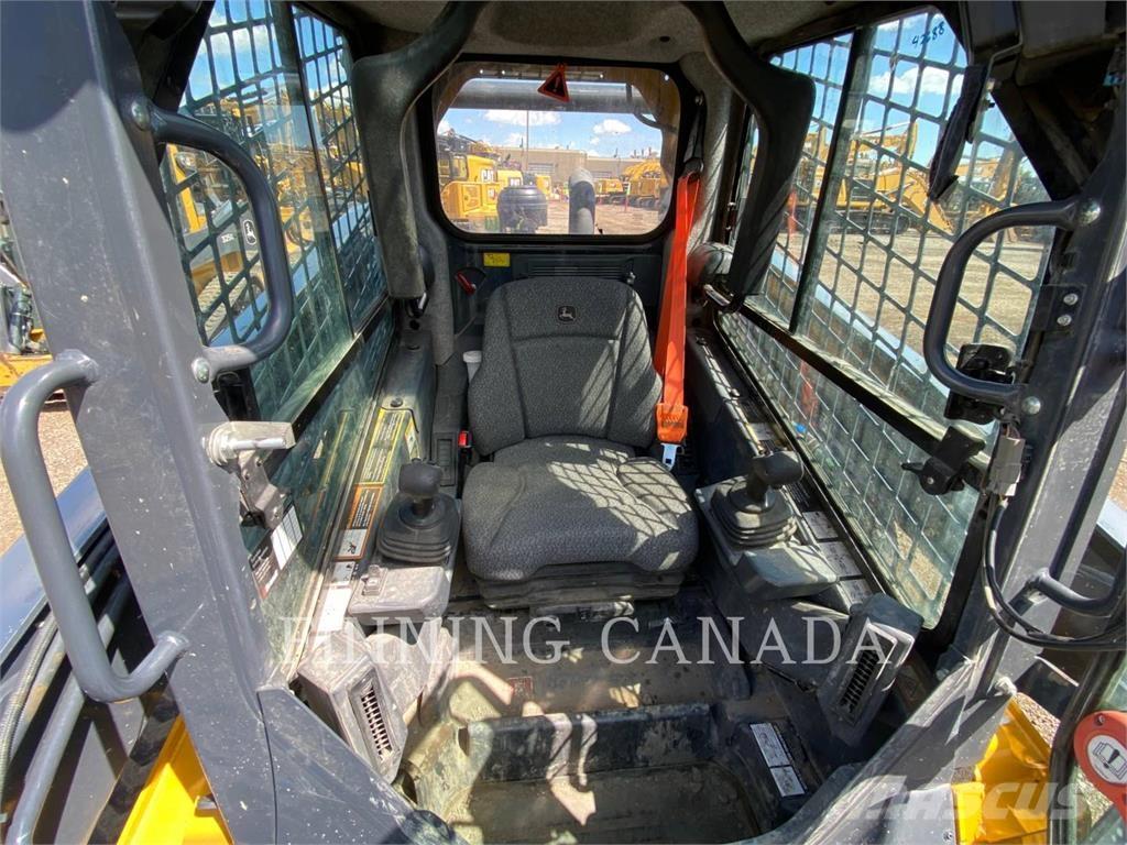 John Deere 333G Nakladalci goseničarji