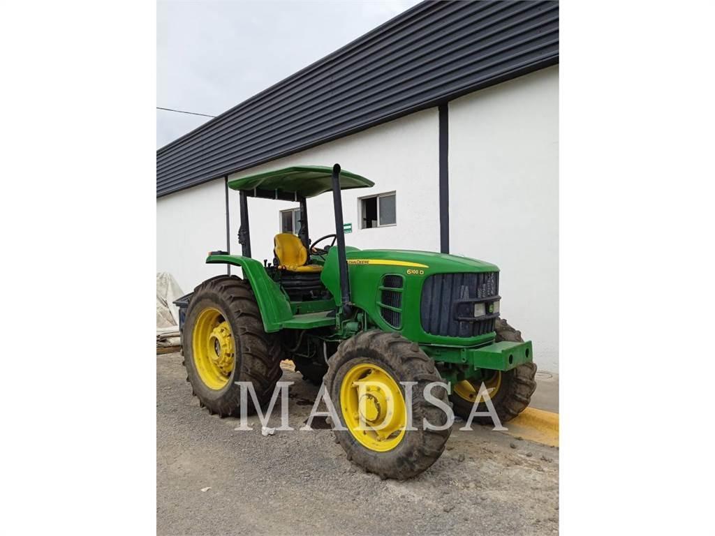 John Deere 6110D Traktorji