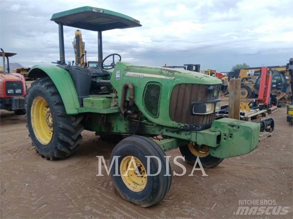 John Deere 6415 Traktorji