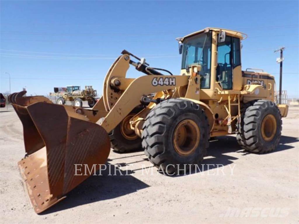 John Deere 644H Kolesni nakladalci