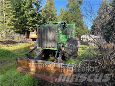 John Deere 648L Skiderji