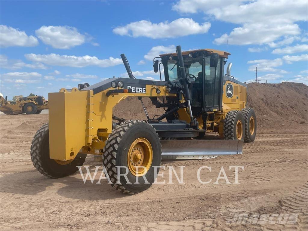 John Deere 670 Grederji