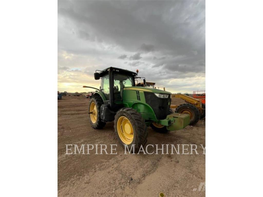John Deere 7215R Traktorji