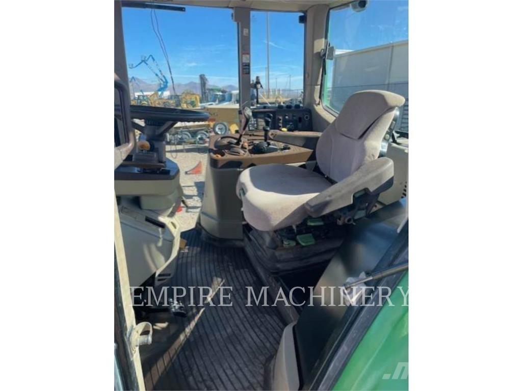 John Deere 7420 Traktorji