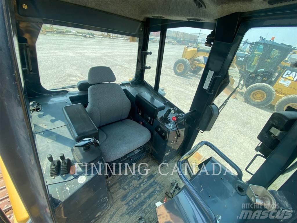 John Deere 750J Buldožerji goseničarji
